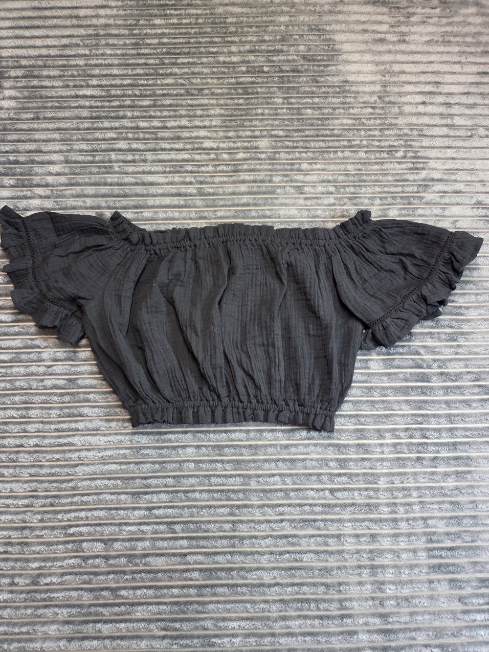 Ocean Drive Black Off-Shoulder Ruffle Hem Crop Top